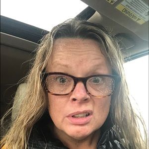 Meet your Posher, Sharilyn